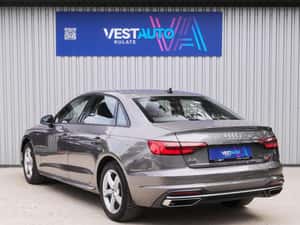 Audi A4 35 TFSI S tronic MHEV Basic — miniatura 4