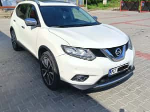 Nissan X-Trail T32 2.0 4x4 — miniatura 4