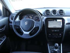 Primul proprietar vinde Suzuki Vitara GSR 1.4L BOOSTERJET HYBRID 48V PASSION. Cauciucurile de iarnă și portbagaj metalic ,CADOU! — miniatura 9