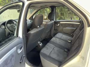 Dacia Logan 2010, 1.4 Benzina , 20.000KM — miniatura 9