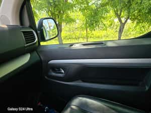 Peugeot Traveller 2018, 270.000 km, 15.999 EUR — miniatura 4