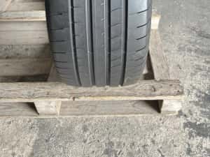 1 anvelopa de vara 255/40/18 Goodyear/Pirelli 2023! — miniatura 1