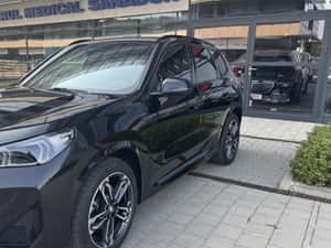 BMW X1 20i M Sport Automată 156 HP Hibrid (B/E) — miniatura 3