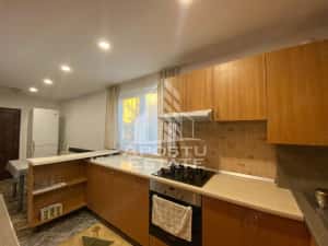 Casa P+1 cu 2 apartamente - pozitie excelenta pe Aleea Ghirodei — miniatura 2