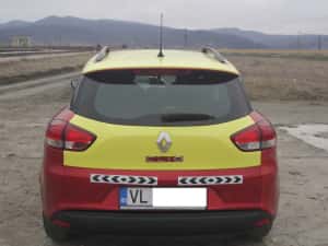 Vand firma cu licenta taxi si masina Renault Clio — miniatura 2