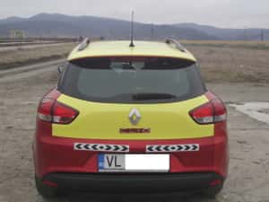Vand firma cu licenta taxi si masina Renault Clio — miniatura 10