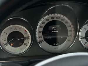 Vand Mercedes-benz Clasa glk Glk 220 2013 Diesel 2143 cmc Neavariata — miniatura 2