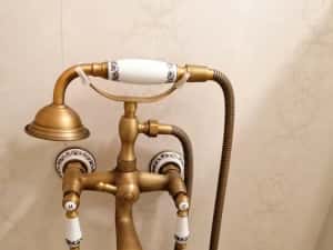 Instalator sanitare,tehnician centrale, montaj mobila, blat, chiuveta — miniatura 8