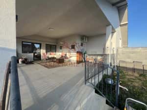 Duplex pe parter cu curte generoasa | Mosnita Veche — miniatura 6