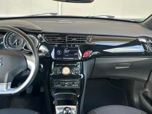 Citroën DS3 Hatchback 2014 - 149.000 km — miniatura 5
