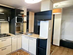 Apartament cu 3 camere, parter -Sf.Gheorghe — miniatura 3
