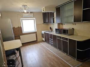 Apartament 3 camere decomandat 70 mp Decebal pet friedly — miniatura 2