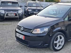 Volkswagen Touran 1.6 TDI 105 cp EURO 5 an 2012 7 LOCURI