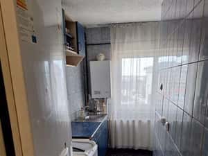 Inchiriez Garsoniera Craiovita Penny — miniatura 3