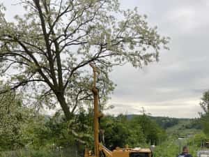 Foraje puturi apa de mica si mare adancime — miniatura 2