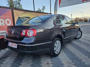 Vw Passat B6 1.6(distributie lant) 2008 — miniatura 6