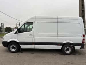 Mercedes-Benz Sprinter sprinter cu rafturi pliabile — miniatura 7