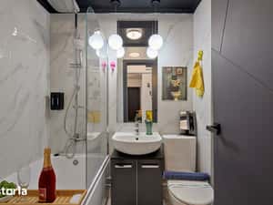 Apartament 3 camere Sector 4 Reabilitat Termic Neexpertizat — miniatura 6