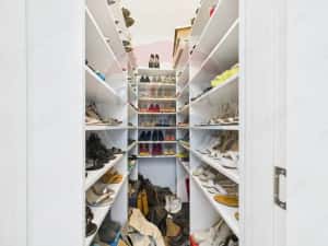 Casa familiala 5 camere, 4 bai, complex nou, Otopeni — miniatura 8