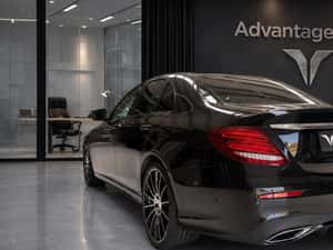 Mercedes-Benz E 200 d - Echipat cu pachet exterior AMG Line — miniatura 7