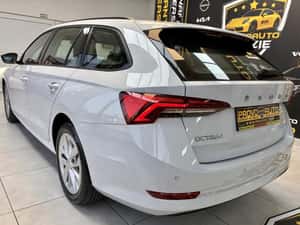 SKODA OCTAVIA IV BREAK 2.0D | 2021-12 | Virtual | Navi | Cristal Led |  212.000 Km — miniatura 3