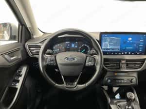 Vand Ford Focus 2023 Benzina 999 cmc — miniatura 6