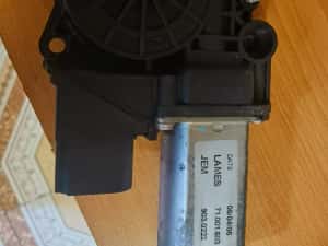 Motoraș macara ușa spate bmw e90 — miniatura 2