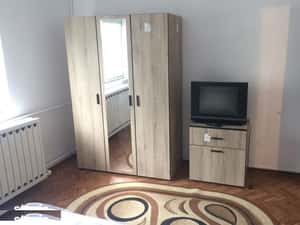 Inchiriez apartament 2 camere centru Otopeni — miniatura 3