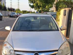 Vand Opel Astra H 2008 Benzina 1598 cmc Neavariata