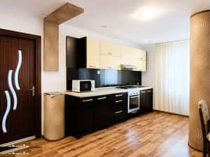 Proprietar Petrosani apartament MODERN cu CENTRALA RENOVAT etaj2 DECOM — miniatura 3