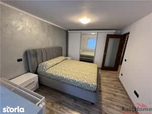 Ap 3 cam, renovat,mobilat, etaj 3, zona Spitalul Judetean — miniatura 4