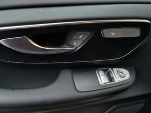 Mercedes-Benz EQV - 54.648 EUR — miniatura 4