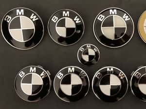 Set Embleme capota Seria 1 3 5 7 BMW X1 E46 E90 E60 F10 f30 e92 X5 — miniatura 9