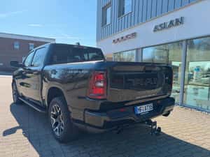 Dodge RAM SUV 2.993 cm3, 420 CP, 1.760 km — miniatura 3