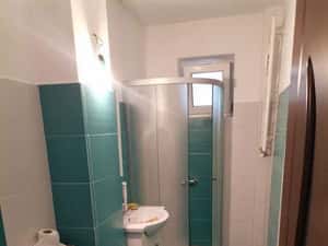 Închiriez apartament — miniatura 3