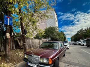 Mercedes w123  | Inmatriculat Vehicul Istoric | 300 D — miniatura 1