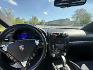 Porsche cayenne shadow black — miniatura 3