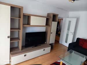 Inchiriez apartament 2 camere, 50mp, decomandat pe strada Meteor — miniatura 3