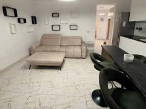 Finisat premium. Mobilat si utilat. Parcare acoperita. Decomandat — miniatura 2