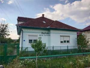 Casa P+M cu teren generos si loturi suplimentare in Baia de Cris — miniatura 3