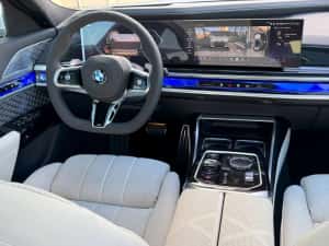 BMW Seria 7 111.000Eur+Tva / Varianta cu doate dotarile existente pe seria 7 G70 — miniatura 7