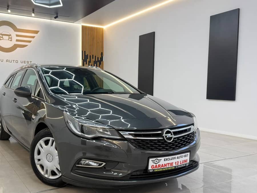 Opel Astra K - 6.390 EUR Cash sau Rate de la 130 EUR / Luna — fotografie 1 din 7