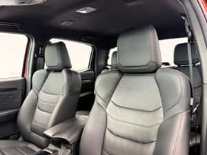 Isuzu D-Max Automată 163 HP Diesel - SUV — miniatura 3