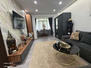 Se propune spre vânzare apartament 3 camere zona centrală! — miniatura 3