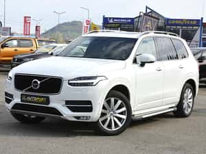 Volvo XC90 Momentum Plus 2.0 D5 AWD GEARTRONIC — miniatura 2