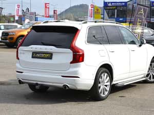 Volvo XC90 Momentum Plus 2.0 D5 AWD GEARTRONIC — miniatura 4