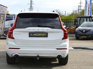 Volvo XC90 Momentum Plus 2.0 D5 AWD GEARTRONIC — miniatura 6