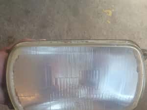Faruri autoturism  Dacia