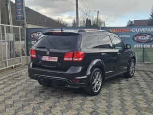 Fiat  Freemont din 2016 2.0 disel cu 7 locuri ! — miniatura 4