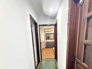 Chirie apartament 3 camere Mioveni, Centru, Et3, 2 balcaone,Bld. Dacia — miniatura 6